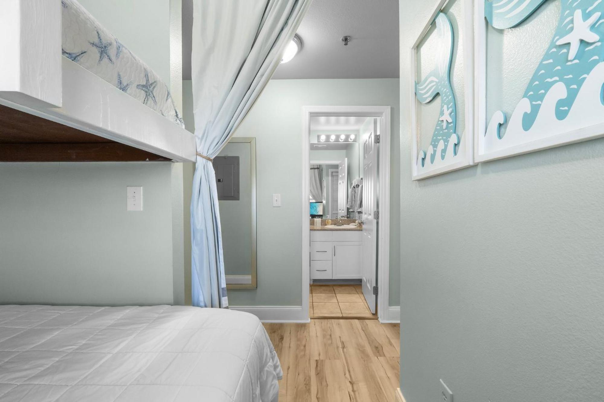 & Ocean Views! Steps To & Dining, Sleeps 9! Dolce Getaways Pcb *